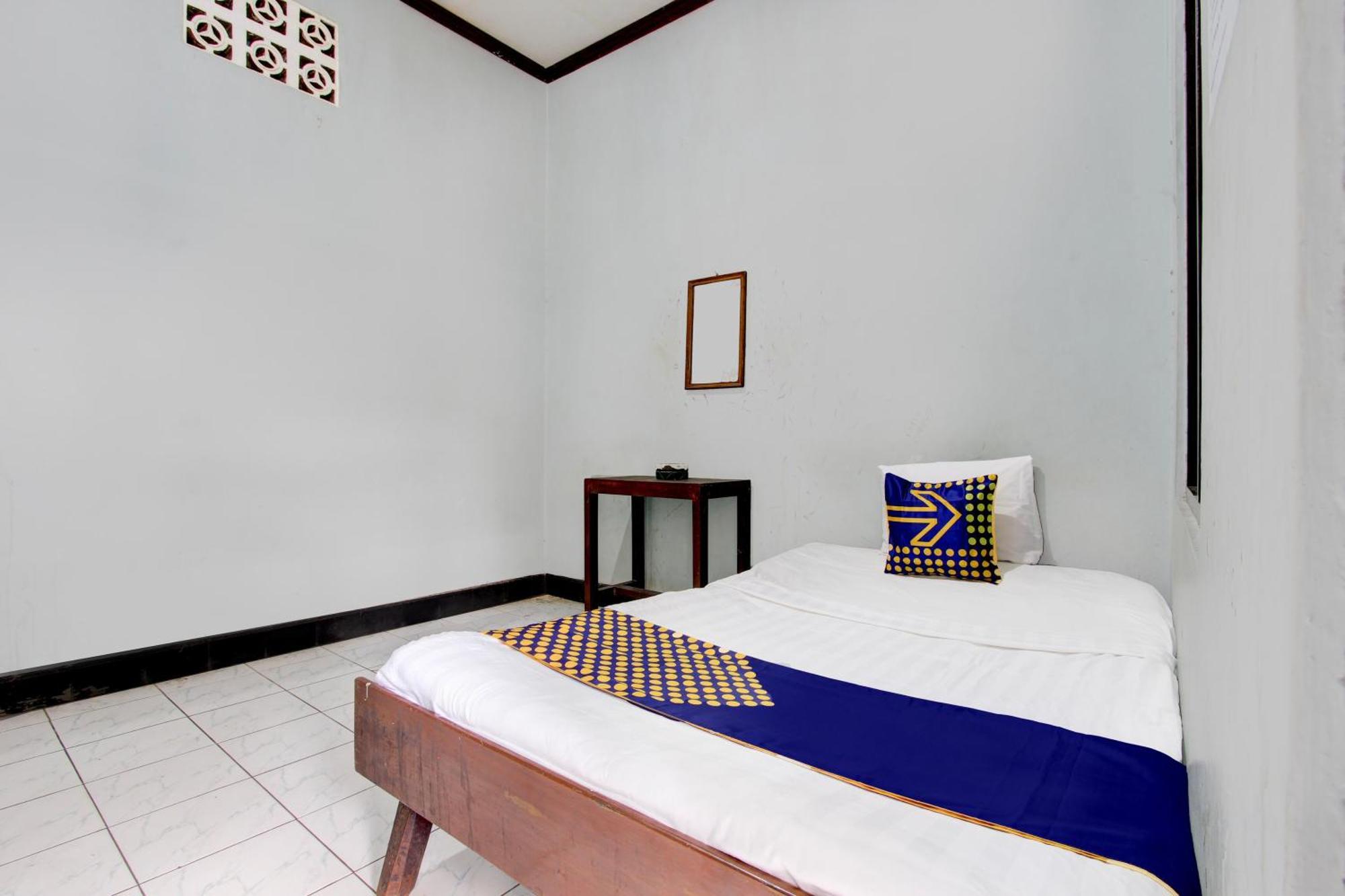 Spot On 94085 Hotel Agung Purwokerto Exteriör bild