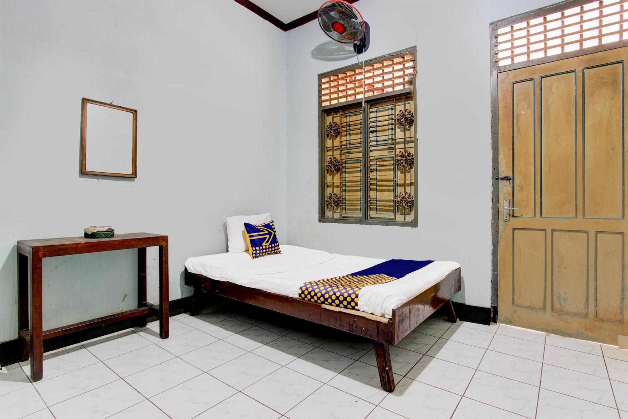 Spot On 94085 Hotel Agung Purwokerto Exteriör bild