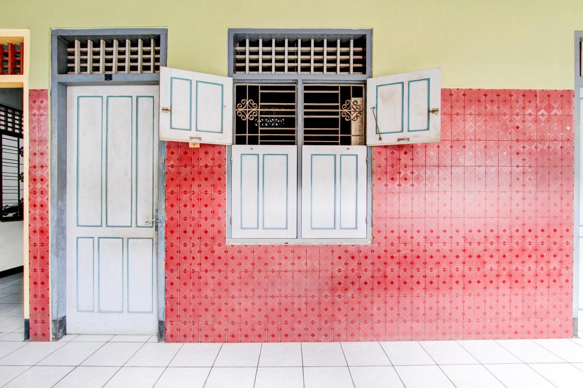 Spot On 94085 Hotel Agung Purwokerto Exteriör bild