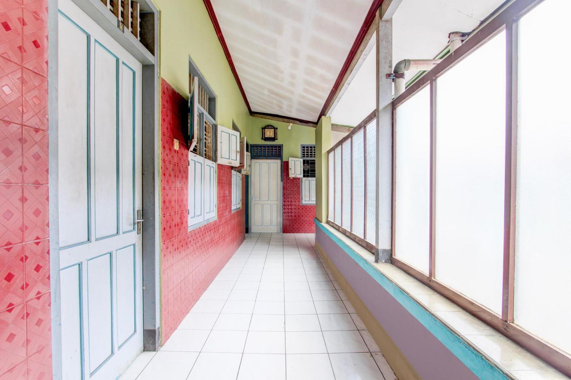 Spot On 94085 Hotel Agung Purwokerto Exteriör bild